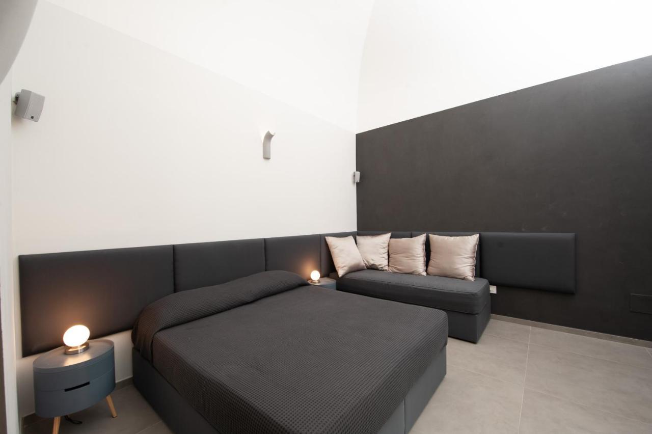 Carlo V - Con Piscina E Giardino Privati Apartment Lecce Exterior foto
