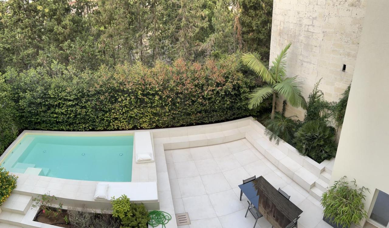 Carlo V - Con Piscina E Giardino Privati Apartment Lecce Exterior foto